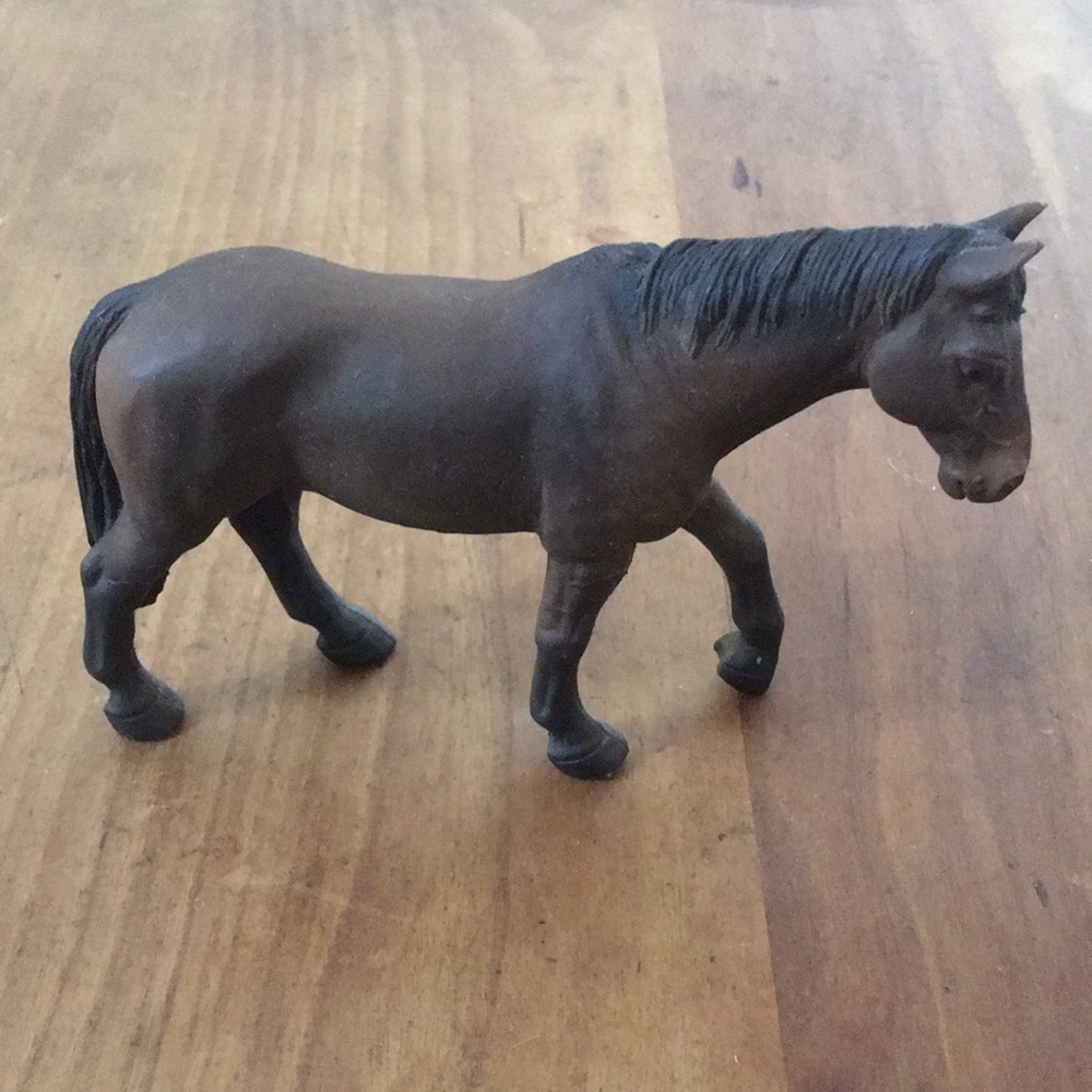 Schleich 2001 Realistic Brown Horse Figurine Germany